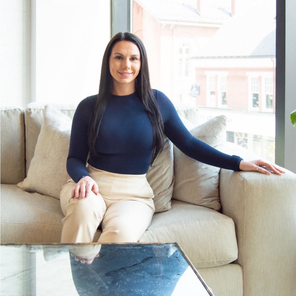 Meet your Posher, Samantha